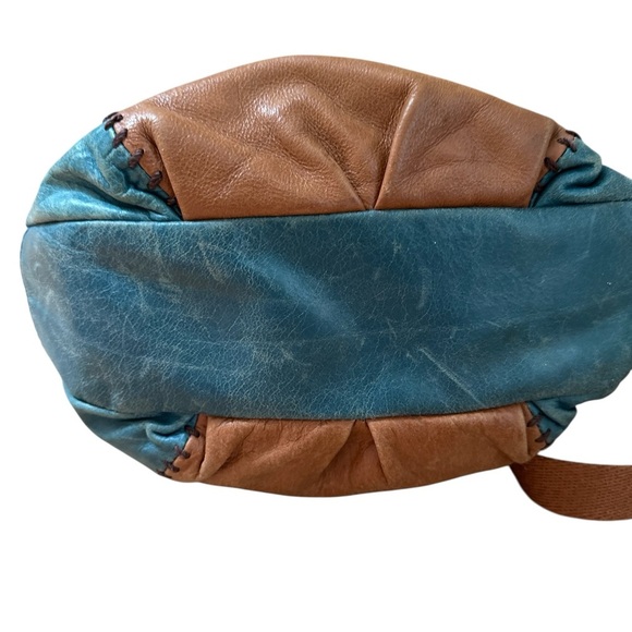 The Sak Women's Handbag Purse Tan Leather Crossbody Beaded Patchwork Bag. - Picture 4 of 14